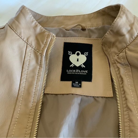 Women’s Tan Faux Leather Moto Jacket, Lined Size M By Lock And Love, Very Nice! - Picture 8 of 10